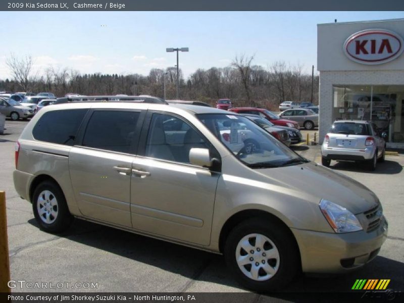 Cashmere / Beige 2009 Kia Sedona LX