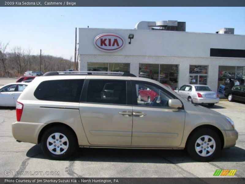Cashmere / Beige 2009 Kia Sedona LX