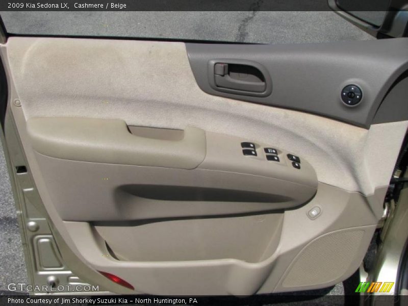 Cashmere / Beige 2009 Kia Sedona LX
