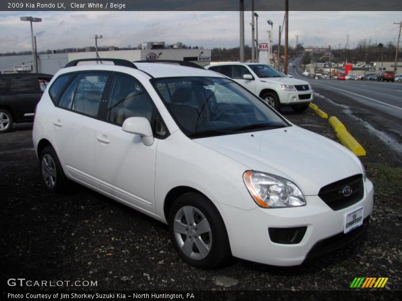 Clear White / Beige 2009 Kia Rondo LX