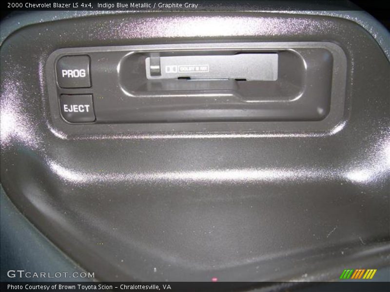 Indigo Blue Metallic / Graphite Gray 2000 Chevrolet Blazer LS 4x4