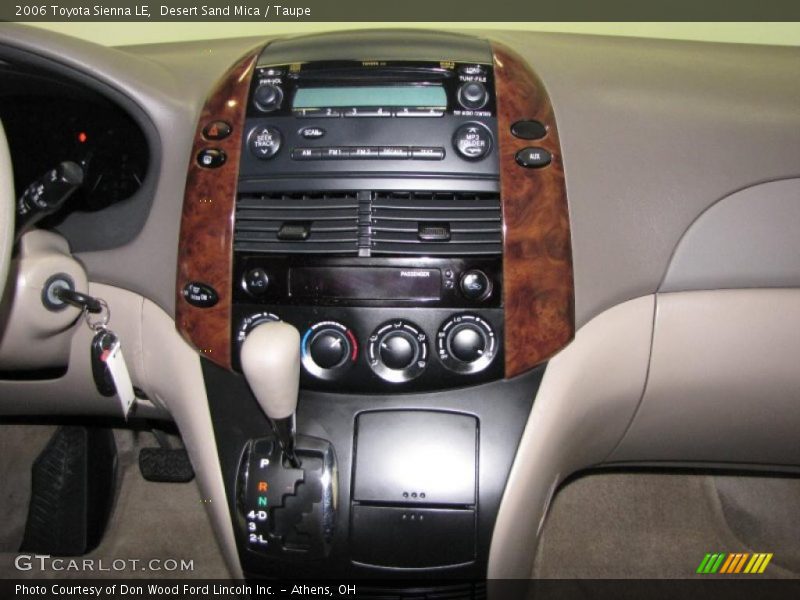 Desert Sand Mica / Taupe 2006 Toyota Sienna LE