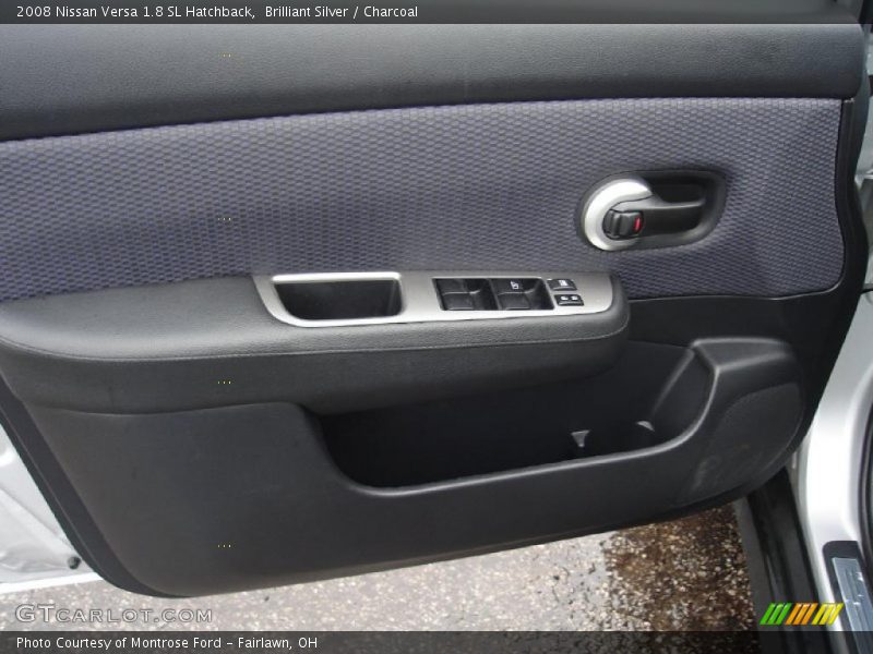 Brilliant Silver / Charcoal 2008 Nissan Versa 1.8 SL Hatchback