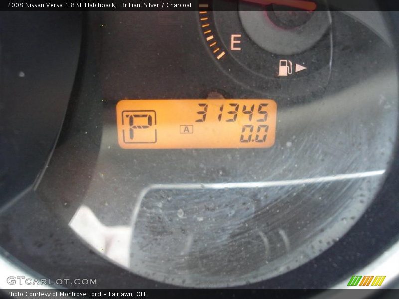 Brilliant Silver / Charcoal 2008 Nissan Versa 1.8 SL Hatchback