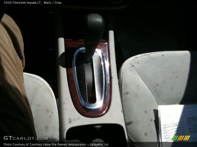 Black / Gray 2009 Chevrolet Impala LT