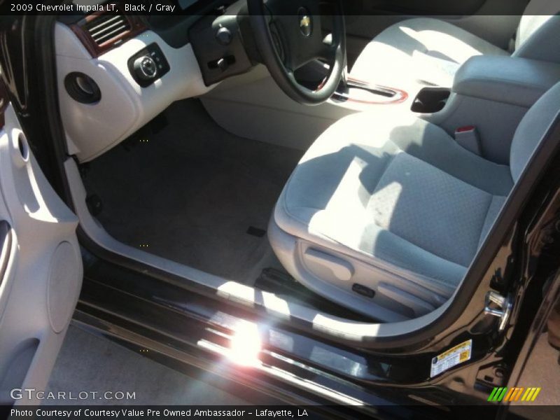 Black / Gray 2009 Chevrolet Impala LT
