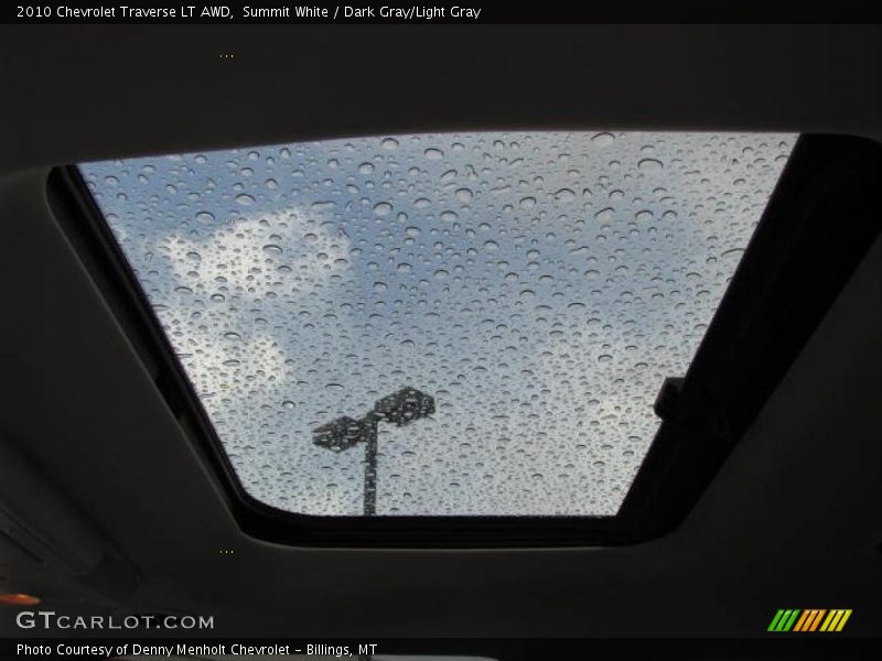 Summit White / Dark Gray/Light Gray 2010 Chevrolet Traverse LT AWD