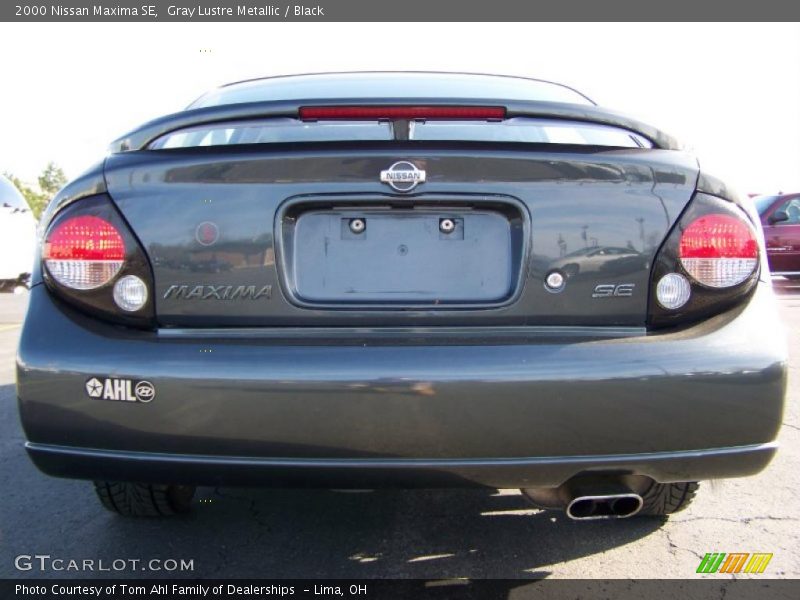 Gray Lustre Metallic / Black 2000 Nissan Maxima SE