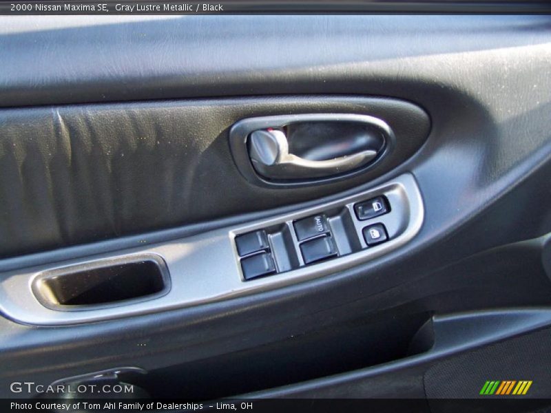 Gray Lustre Metallic / Black 2000 Nissan Maxima SE