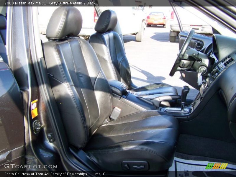 Gray Lustre Metallic / Black 2000 Nissan Maxima SE
