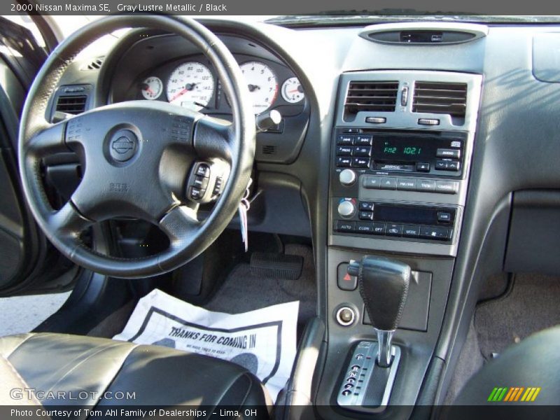 Gray Lustre Metallic / Black 2000 Nissan Maxima SE