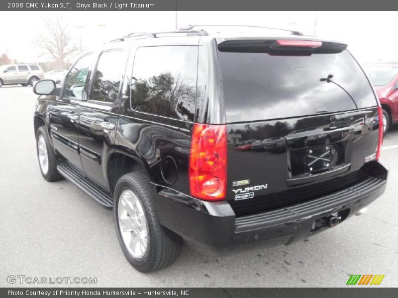 Onyx Black / Light Titanium 2008 GMC Yukon SLT