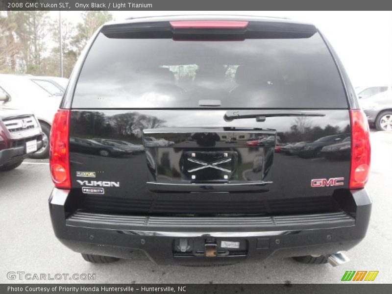 Onyx Black / Light Titanium 2008 GMC Yukon SLT