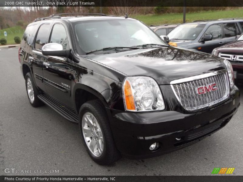 Onyx Black / Light Titanium 2008 GMC Yukon SLT