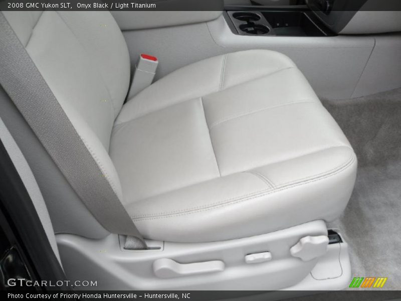 Onyx Black / Light Titanium 2008 GMC Yukon SLT