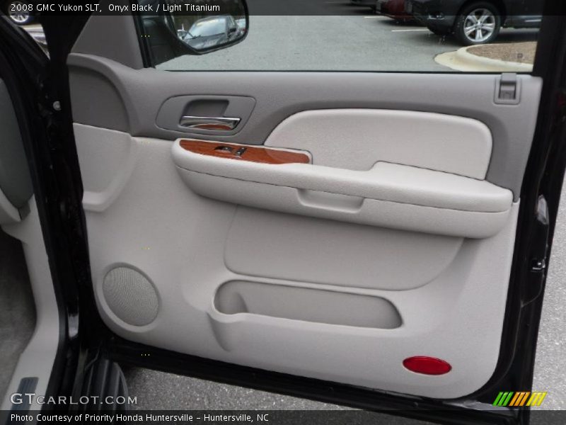 Onyx Black / Light Titanium 2008 GMC Yukon SLT