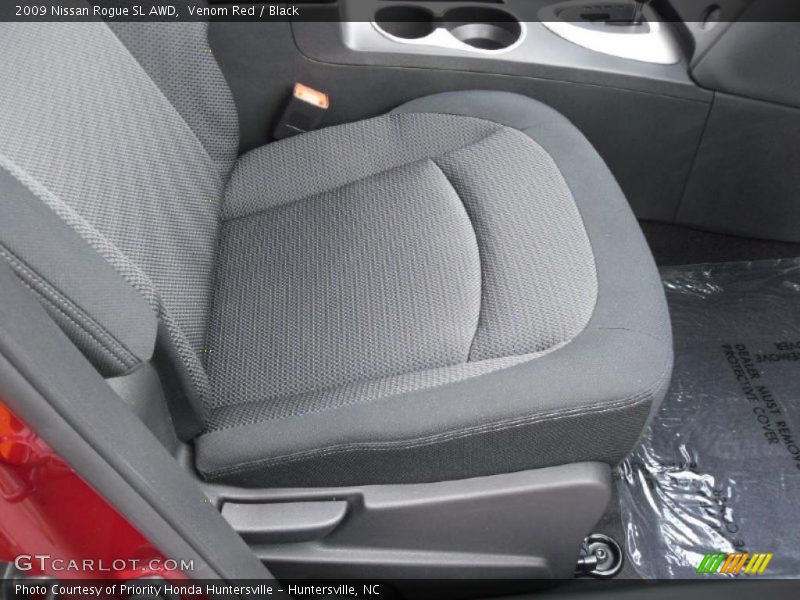 Venom Red / Black 2009 Nissan Rogue SL AWD
