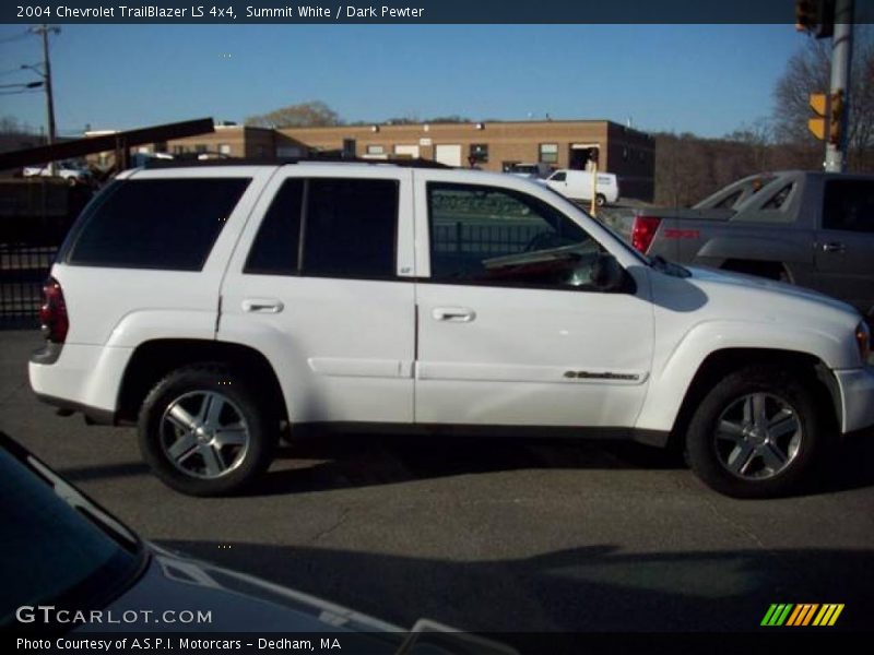 Summit White / Dark Pewter 2004 Chevrolet TrailBlazer LS 4x4