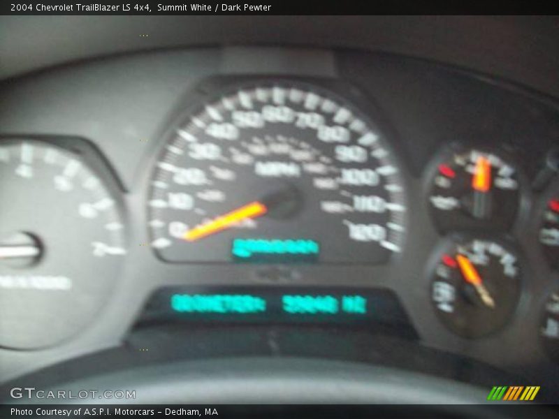 Summit White / Dark Pewter 2004 Chevrolet TrailBlazer LS 4x4