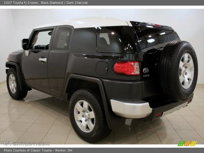 Black Diamond / Dark Charcoal 2007 Toyota FJ Cruiser