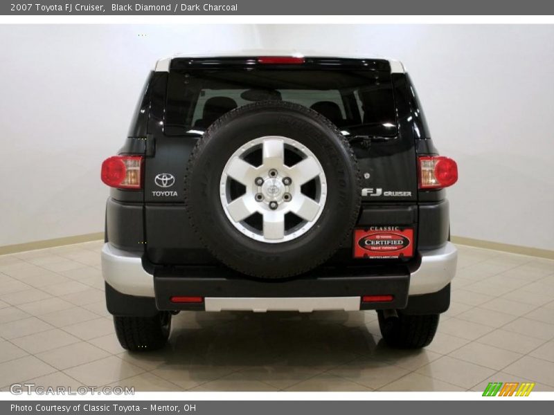Black Diamond / Dark Charcoal 2007 Toyota FJ Cruiser