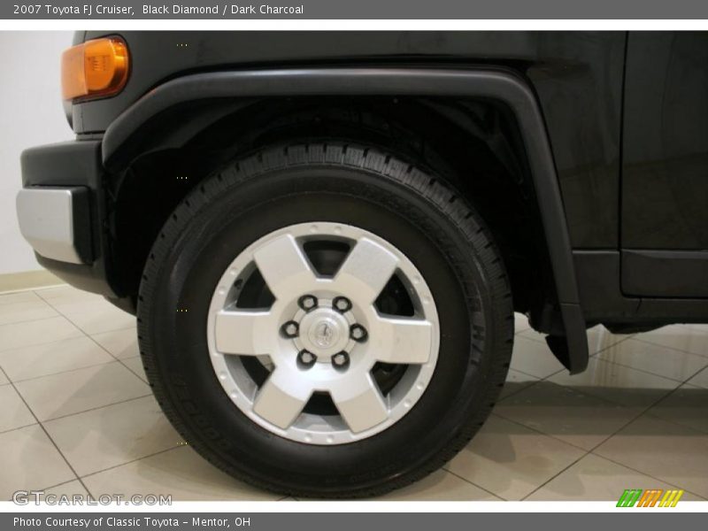 Black Diamond / Dark Charcoal 2007 Toyota FJ Cruiser