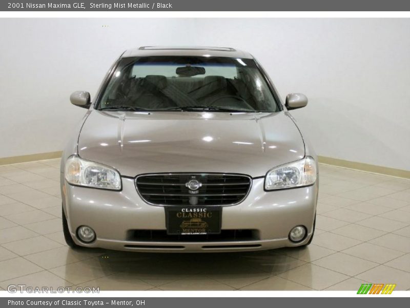 Sterling Mist Metallic / Black 2001 Nissan Maxima GLE