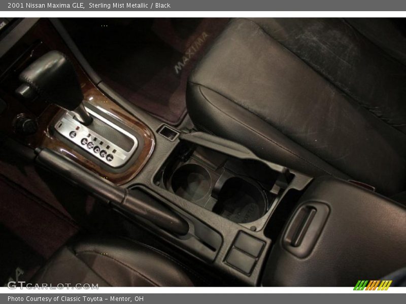 Sterling Mist Metallic / Black 2001 Nissan Maxima GLE