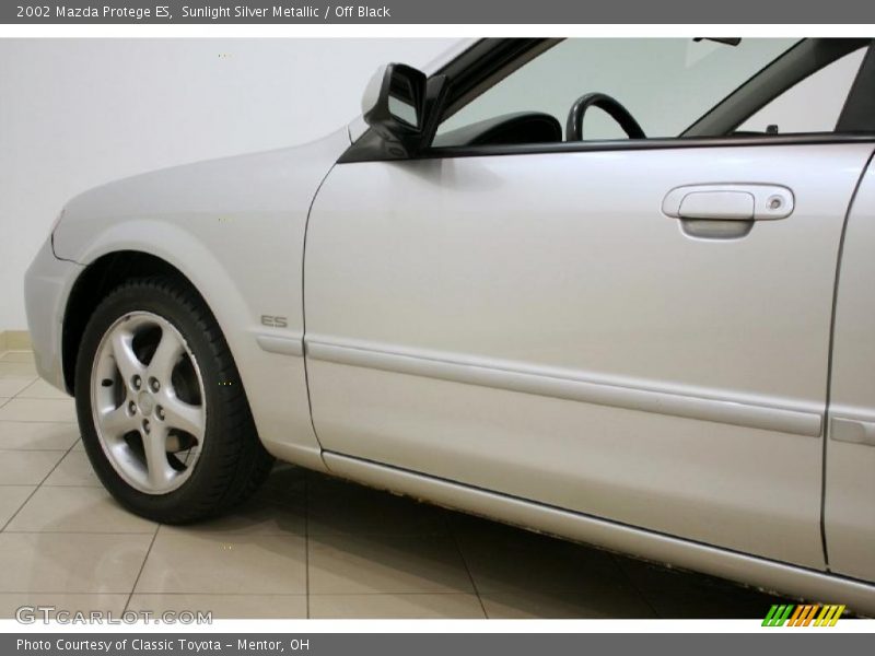 Sunlight Silver Metallic / Off Black 2002 Mazda Protege ES