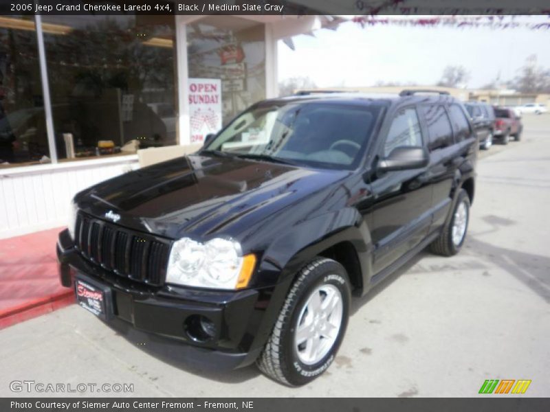 Black / Medium Slate Gray 2006 Jeep Grand Cherokee Laredo 4x4