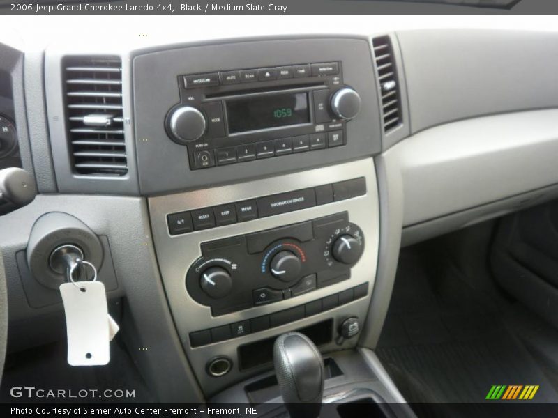 Black / Medium Slate Gray 2006 Jeep Grand Cherokee Laredo 4x4