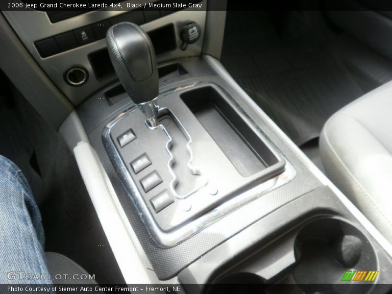 Black / Medium Slate Gray 2006 Jeep Grand Cherokee Laredo 4x4