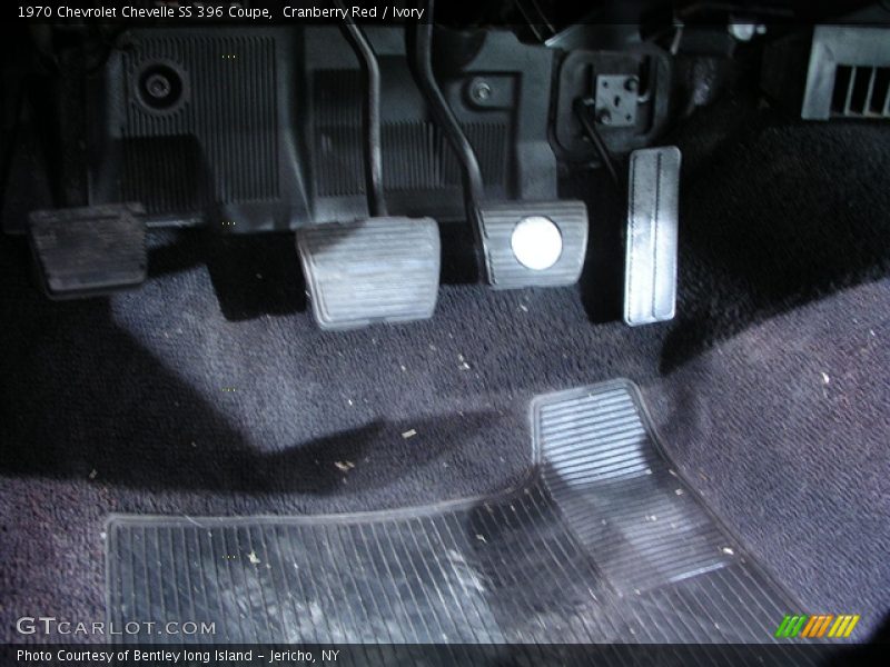 Cranberry Red / Ivory 1970 Chevrolet Chevelle SS 396 Coupe