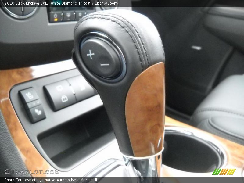 White Diamond Tricoat / Ebony/Ebony 2010 Buick Enclave CXL