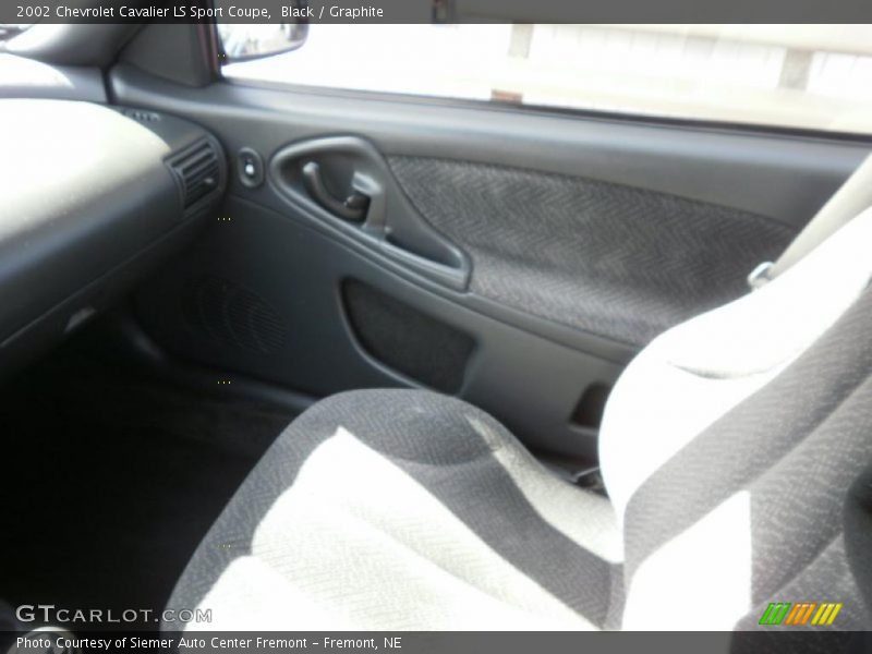 Black / Graphite 2002 Chevrolet Cavalier LS Sport Coupe
