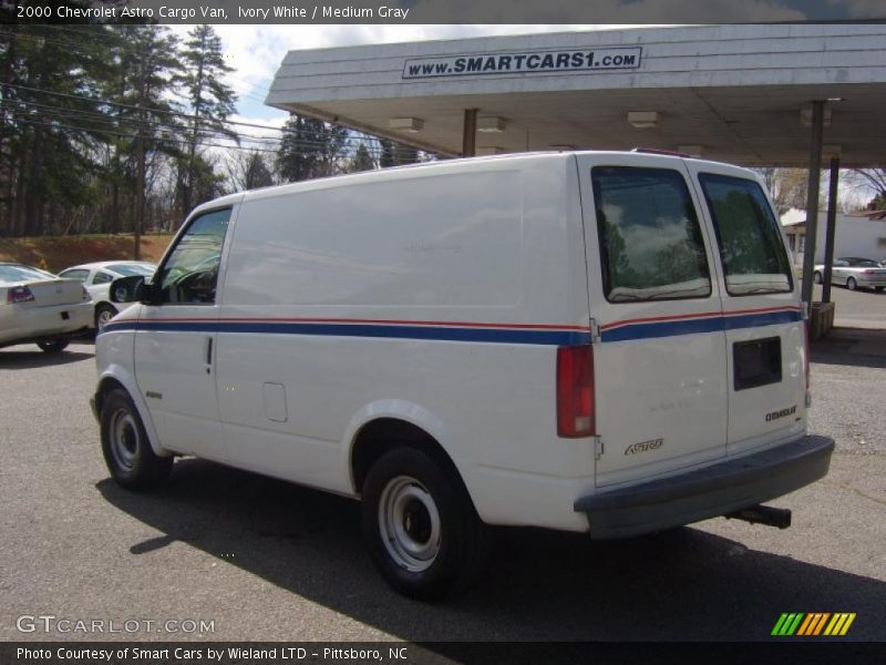 Ivory White / Medium Gray 2000 Chevrolet Astro Cargo Van