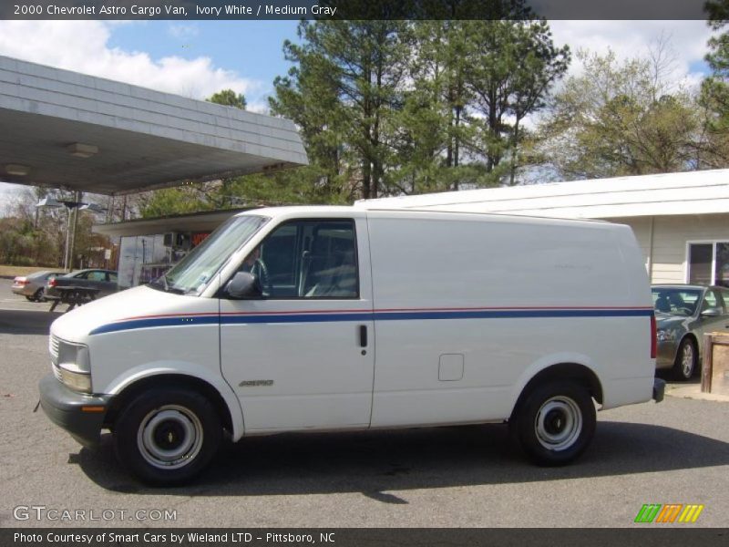 Ivory White / Medium Gray 2000 Chevrolet Astro Cargo Van