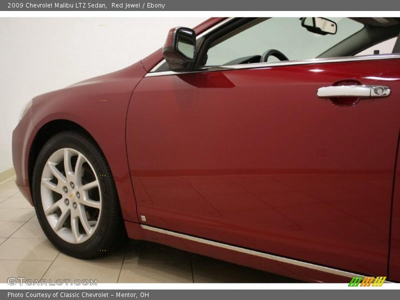 Red Jewel / Ebony 2009 Chevrolet Malibu LTZ Sedan