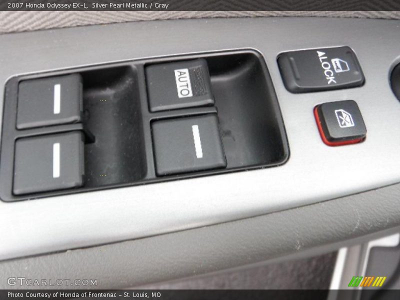 Silver Pearl Metallic / Gray 2007 Honda Odyssey EX-L