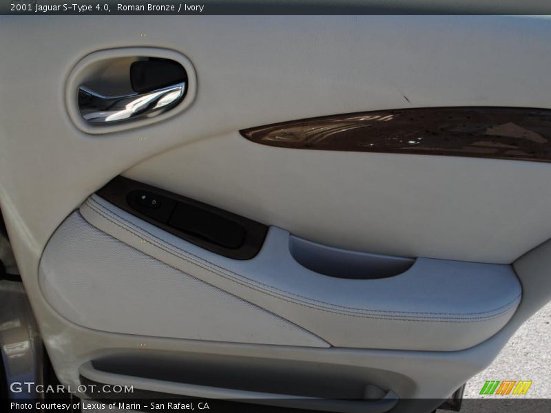 Roman Bronze / Ivory 2001 Jaguar S-Type 4.0