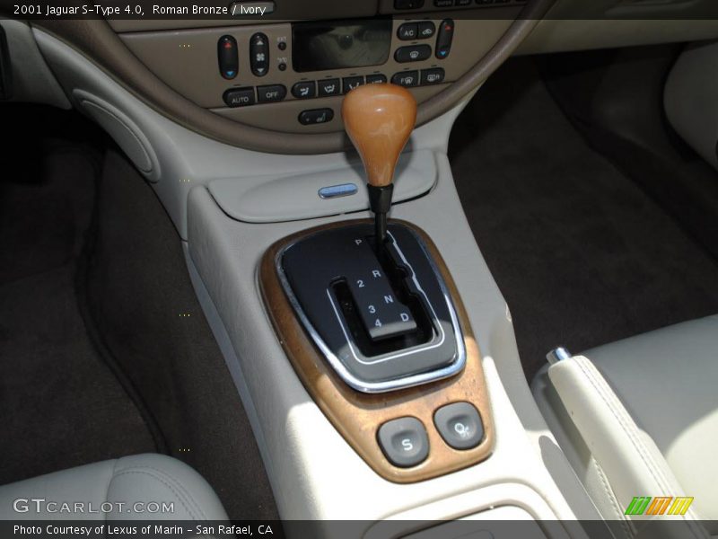 Roman Bronze / Ivory 2001 Jaguar S-Type 4.0
