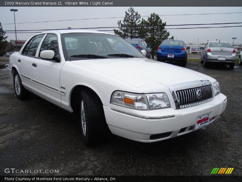 Vibrant White / Light Camel 2009 Mercury Grand Marquis LS