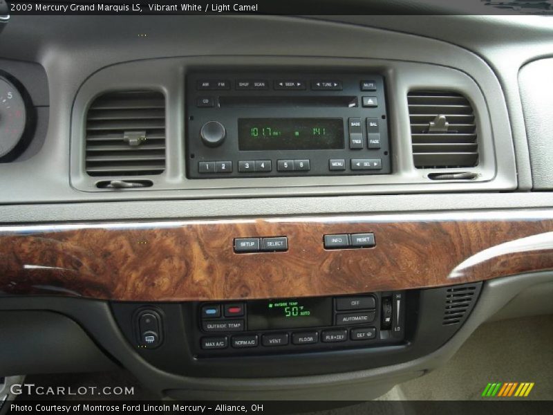 Vibrant White / Light Camel 2009 Mercury Grand Marquis LS