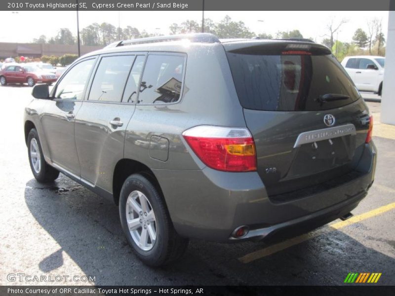 Cypress Green Pearl / Sand Beige 2010 Toyota Highlander SE