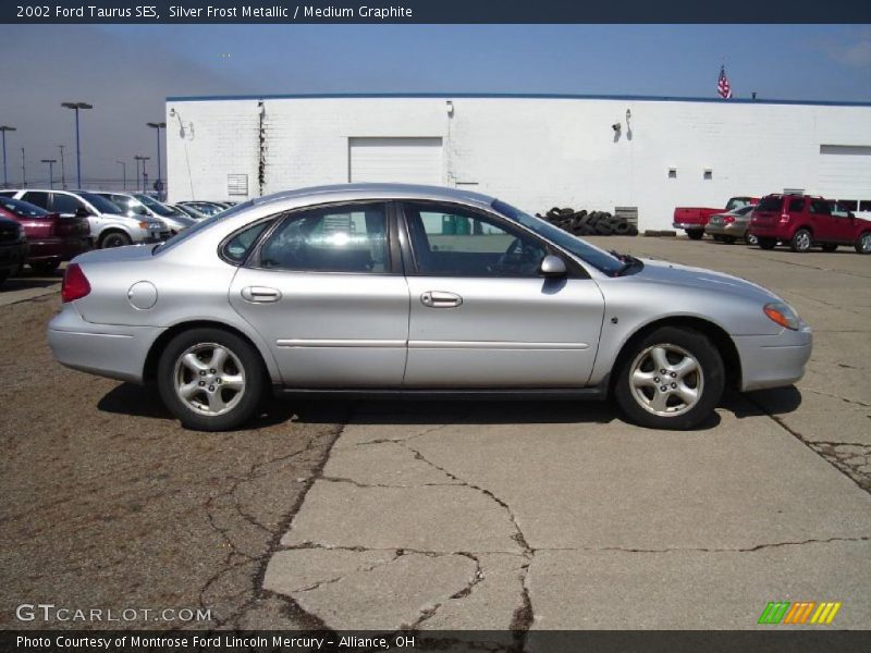 Silver Frost Metallic / Medium Graphite 2002 Ford Taurus SES