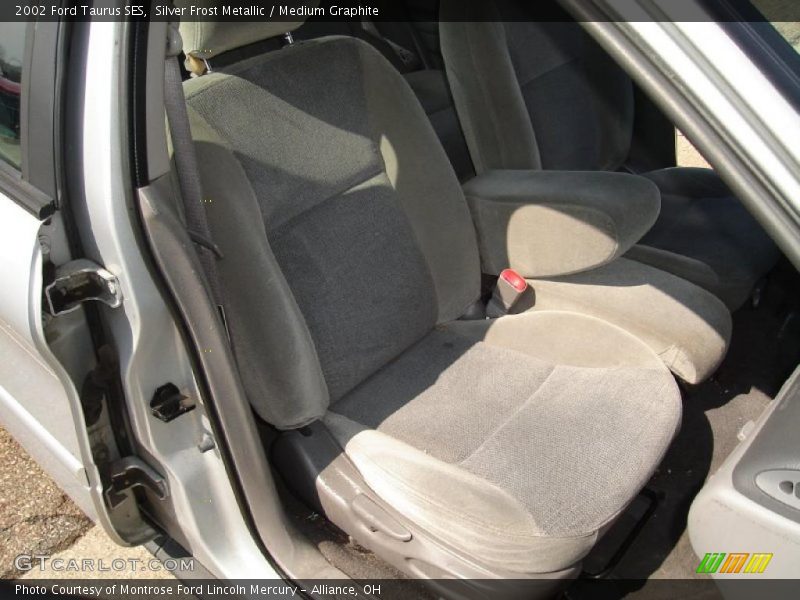 Silver Frost Metallic / Medium Graphite 2002 Ford Taurus SES