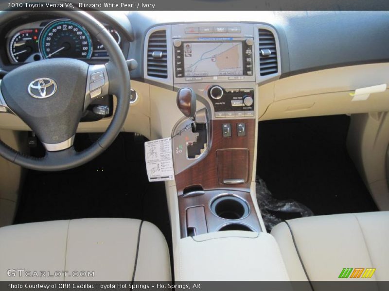 Blizzard White Pearl / Ivory 2010 Toyota Venza V6