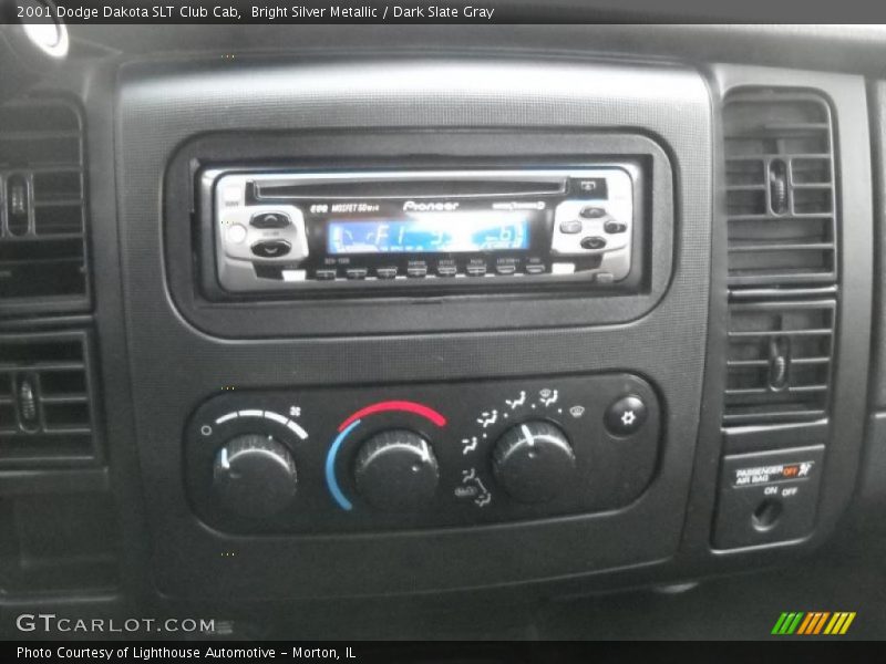 Bright Silver Metallic / Dark Slate Gray 2001 Dodge Dakota SLT Club Cab