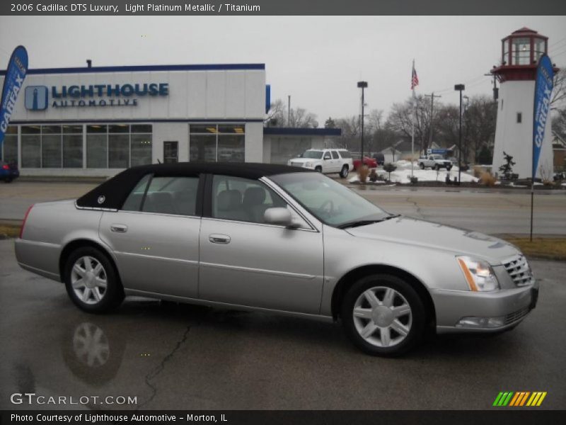 Light Platinum Metallic / Titanium 2006 Cadillac DTS Luxury
