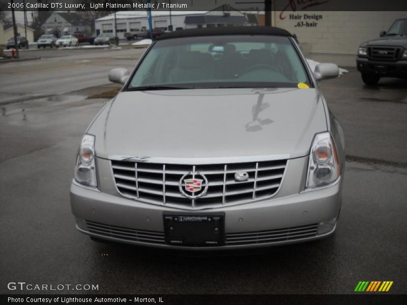 Light Platinum Metallic / Titanium 2006 Cadillac DTS Luxury